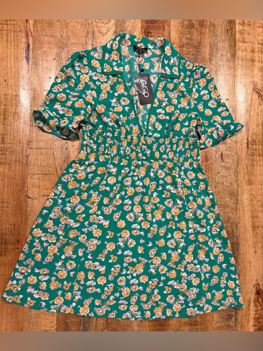 GiGio USA Green Floral Fit & Flare Dress Short Sleeve Size Medium - Picture 2 of 9